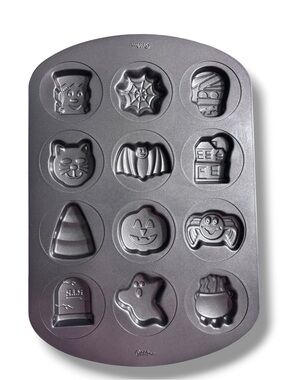 WILSON Halloween Cookie Pan - 12 Nonstick Cavity VINTAGE